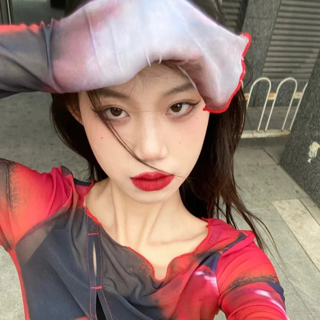 三狼四虎女霸王海报