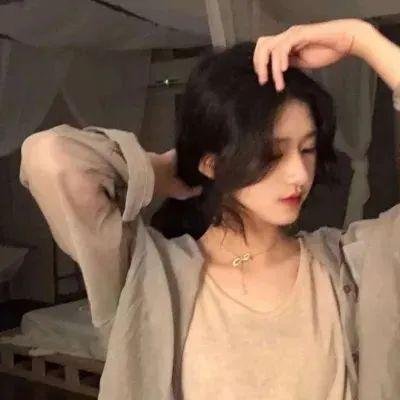 进击的皇后第二部海报