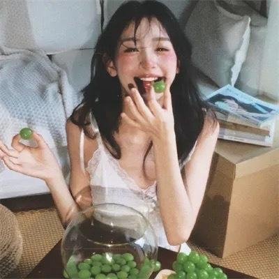 招惹玫瑰海报